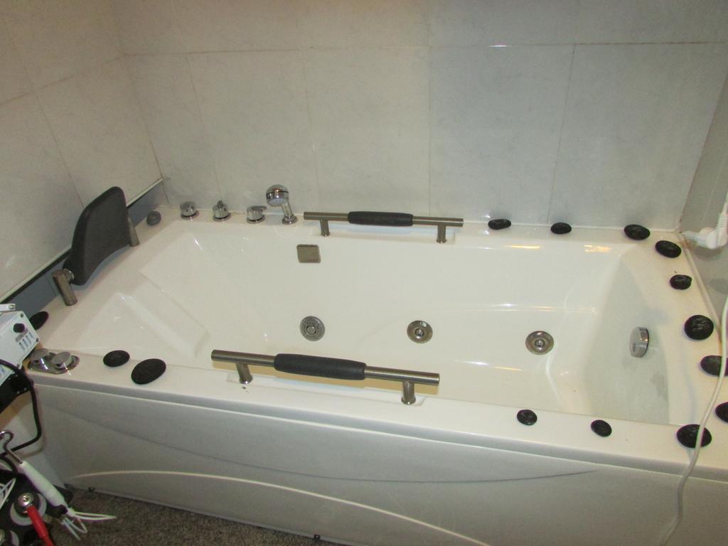 Residencial Girassol, Lda Bed & Breakfast Sao Filipe Exterior photo